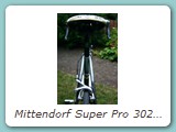 Mittendorf Super Pro 3029 IS Reynolds 753 aus dem Jahr 2001
Ausstattung Campagnolo Super Record 3/10 Ergo Power, Carbon
Bei diesem Rad handelt es sich wohl um das letzte Rad das Hans Th. Mittendorf gebaut hat.
Eigentümer: Johannes Mittendorf, Uetersen (Erstbesitzer)
